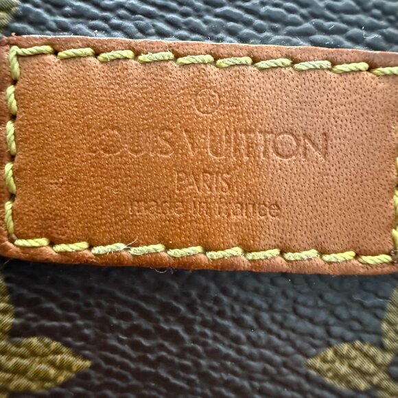 AUTHENTIC VINTAGE LOUIS VUITTON MONOGRAM "SAUMUR" 30 SHOULDER BAG/CROSSBODY - Picture 2 of 10